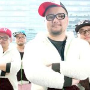 “熊貓團”的封面