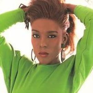 D'Atra Hicks 的头像