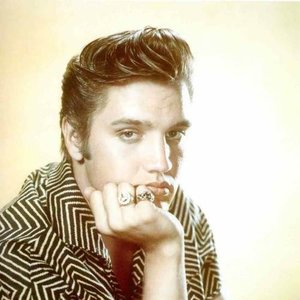 THE SHOW MUST GO ON with Elvis Presley, Vol. 02