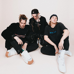 Chase Atlantic live