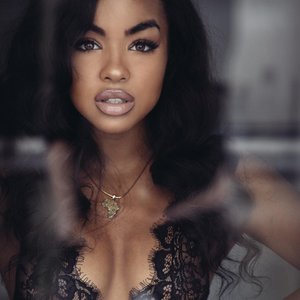 Alicia-Awa Beissert 的头像