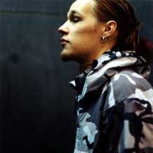 Roope K 的头像