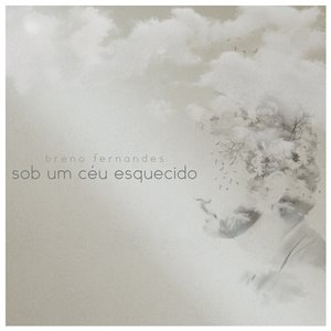 Sob um céu esquecido