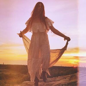 Pyramidin huipulla - Single