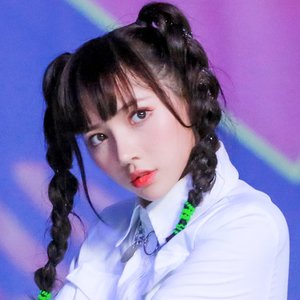 胡娅楠 için avatar