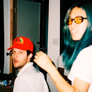 Deb Never & Jim-E Stack 的头像