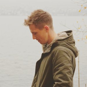 Michael Elliot 的头像