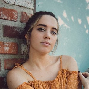 Karli Webster 的头像