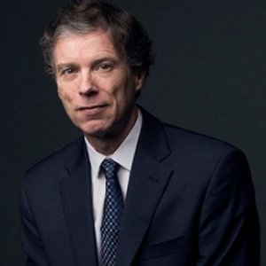 Simon Vance 的头像