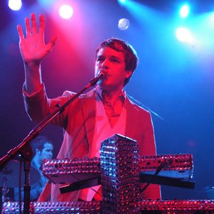 2004-12-18: Triple J: Live at the Wireless: Enmore Theatre, Sydney, Australia