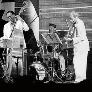 Revolutionary Ensemble photo provided by Last.fm