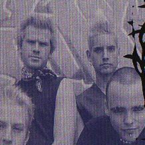 Cleavage photo provided by Last.fm