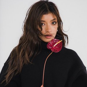 ローラ 的头像