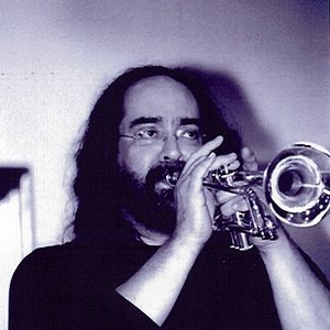 Dennis González のアバター