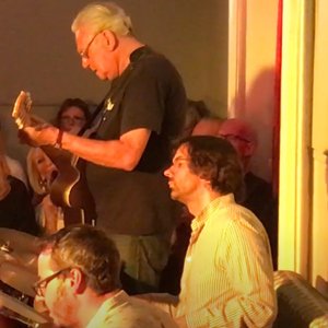 The Jim Mullen Organ Trio 的头像