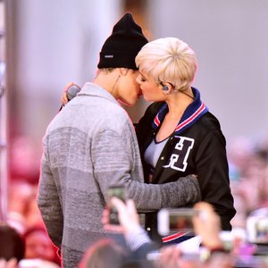 Justin Bieber feat. Halsey 的头像