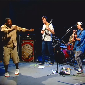 Comforter photo provided by Last.fm