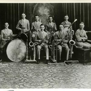 Fred Waring's Pennsylvanians 的头像