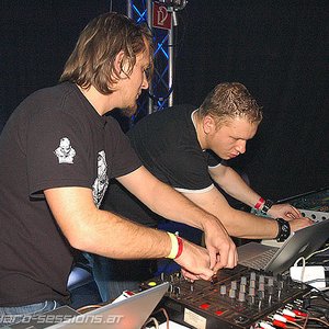 Robert Natus & Arkus P. için avatar