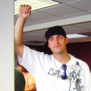 Avatar for Tl