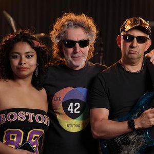 DarWin, Simon Phillips, Greg Howe & Mohini Dey için avatar