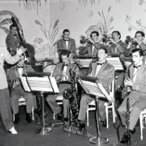 Skinnay Ennis photo provided by Last.fm