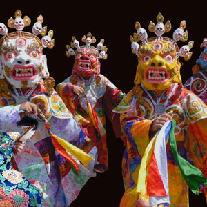 “Tashi Lhunpo Monks”的封面