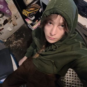 Avatar for Lynn Avery