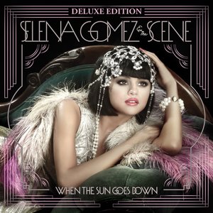 “When the Sun Goes Down (Deluxe Edition)”的封面