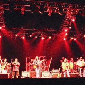 'Widespread Panic with The Dirty Dozen Brass Band' için resim