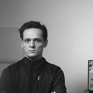 Alva Noto 的头像