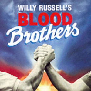 “Blood BroThers (International Cast)”的封面