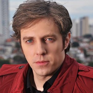 Nando Pradho 的头像