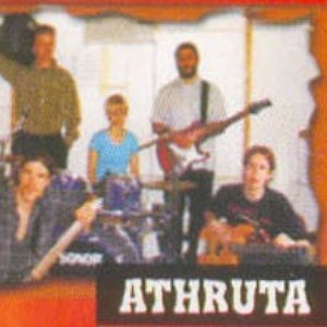 Athruta 的头像