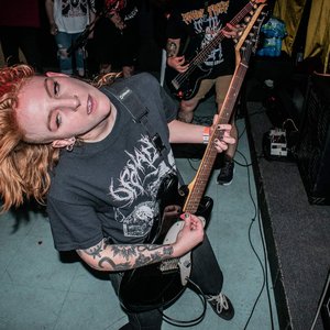 Bazookatooth 的头像