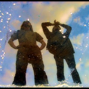 Fuzz Bizarre 的头像