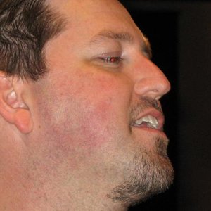 Vance Perry 的头像