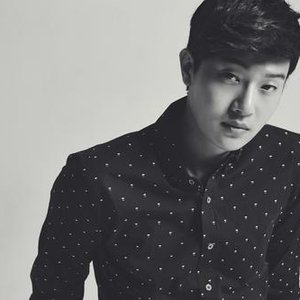 Moonshine (문샤인) 的头像