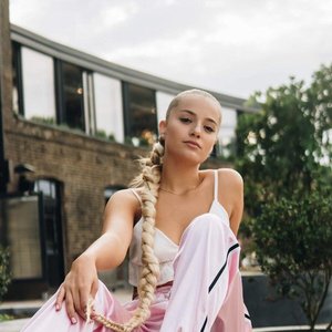 Libby Whitehouse için avatar