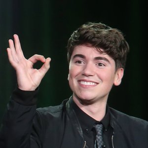 Immagine per 'Noah Galvin'