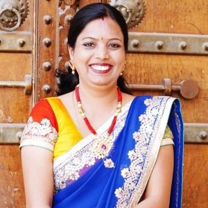 Seema Mishra için avatar