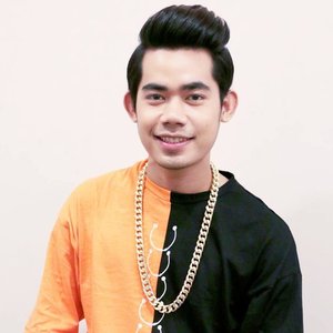 Avatar för នី រតនា