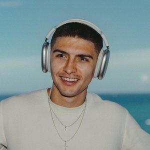 'Alex Ponce' için resim