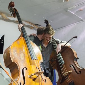 John Edwards & Tom Wheatley 的头像