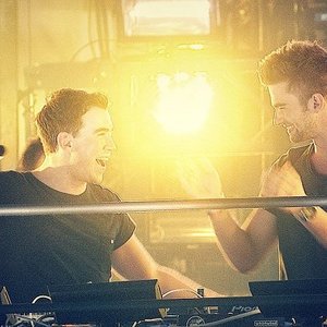 Аватар для Hardwell & Dyro feat. Bright Lights