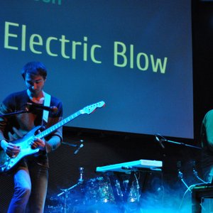 “Electric Blow”的封面