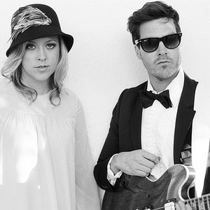 Amy Stroup & Trent Dabbs 的头像