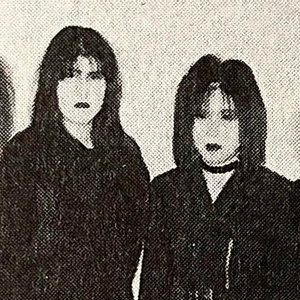 SCHWÄRME†REI 的头像