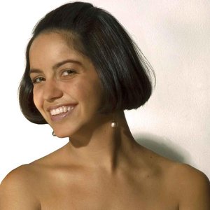Maíra Martins 的头像