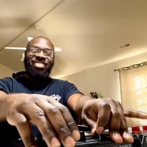 C.R.I.S.T.E.N 的头像